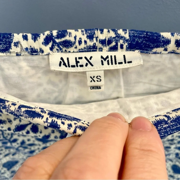 80%OFF❣️ Alex Mill Blue & White Hearts on Vines Print Midi Skirt, XS - Picture 5 of 10